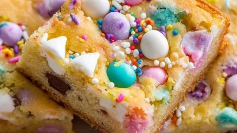 Delicious Easter cake bars made with cake mix, perfect for spring celebrations.
