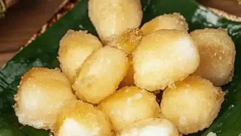 Delicious Chewy Carioca, a 4-ingredient Filipino snack, served on a plate.