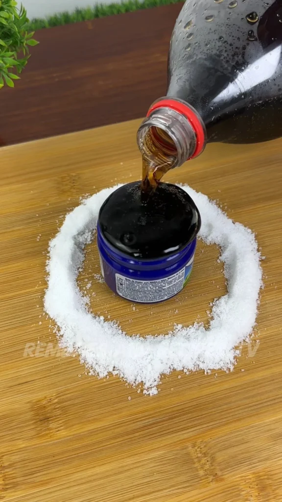 Natural muscle relaxant remedy with Vicks, garlic, ginger, and salt for body aches.
